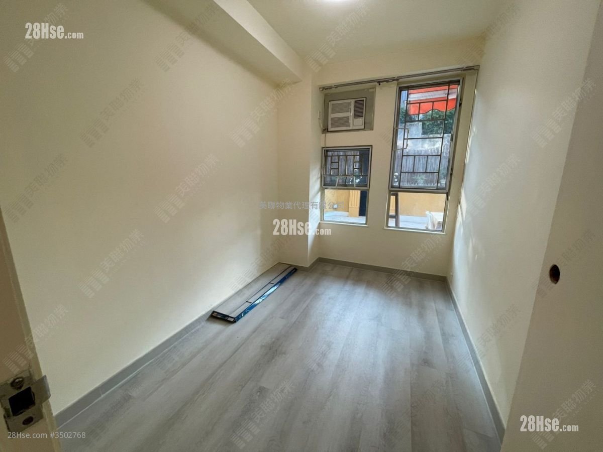The Astoria Rental 3 Bedrooms , 2 Bathrooms 843 ft²