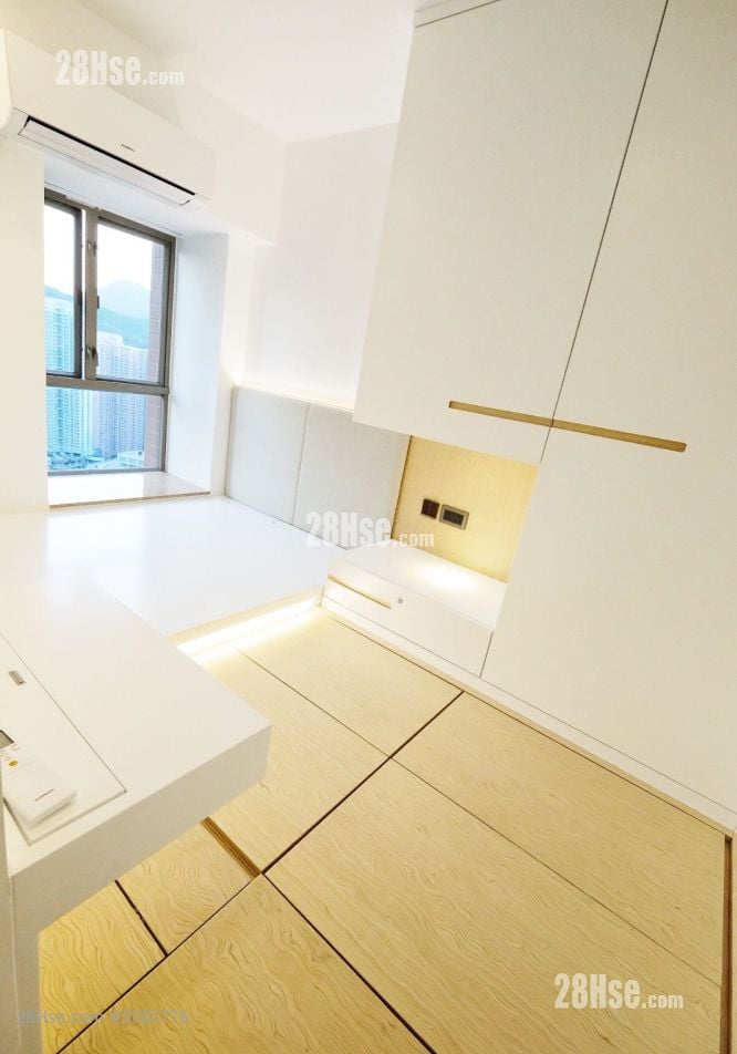 The Grandiose Rental 2 Bedrooms , 1 Bathroom 457 ft²