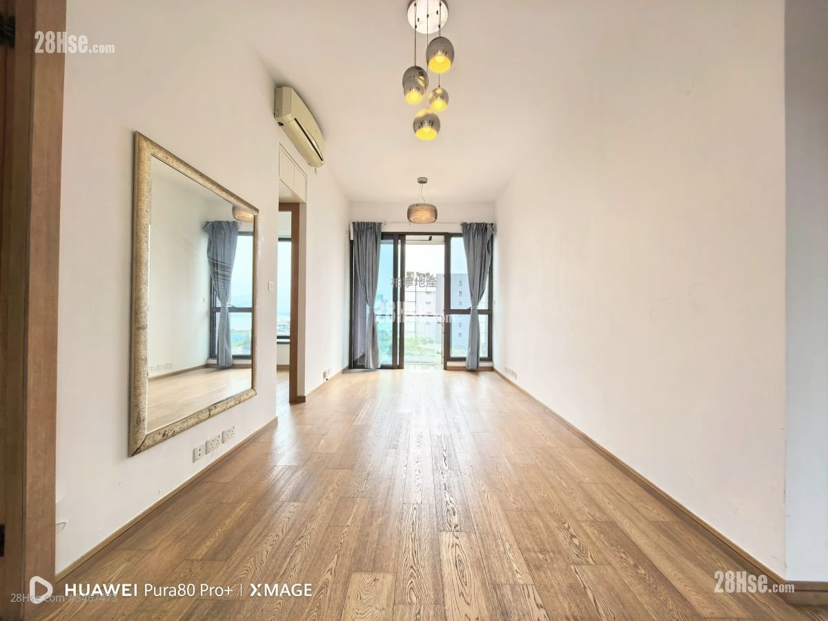 The Gloucester Rental 2 Bedrooms , 1 Bathroom 690 ft²