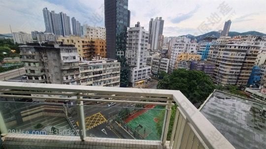 Shining Heights Sell 2 Bedrooms 555 ft²