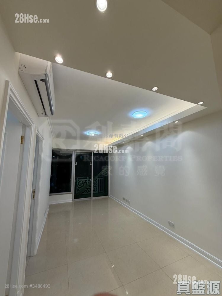 Banyan Garden Rental 2 Bedrooms , 1 Bathroom 466 ft²