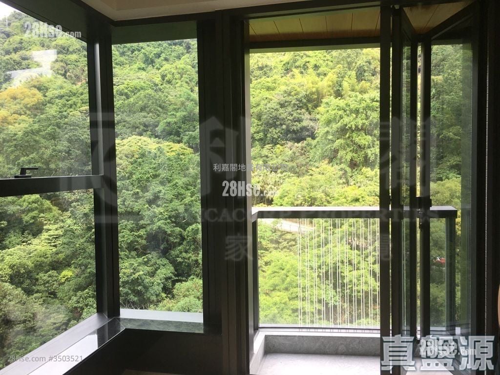 柏傲山 售盤 2 房 , 2 浴室 717 平方呎