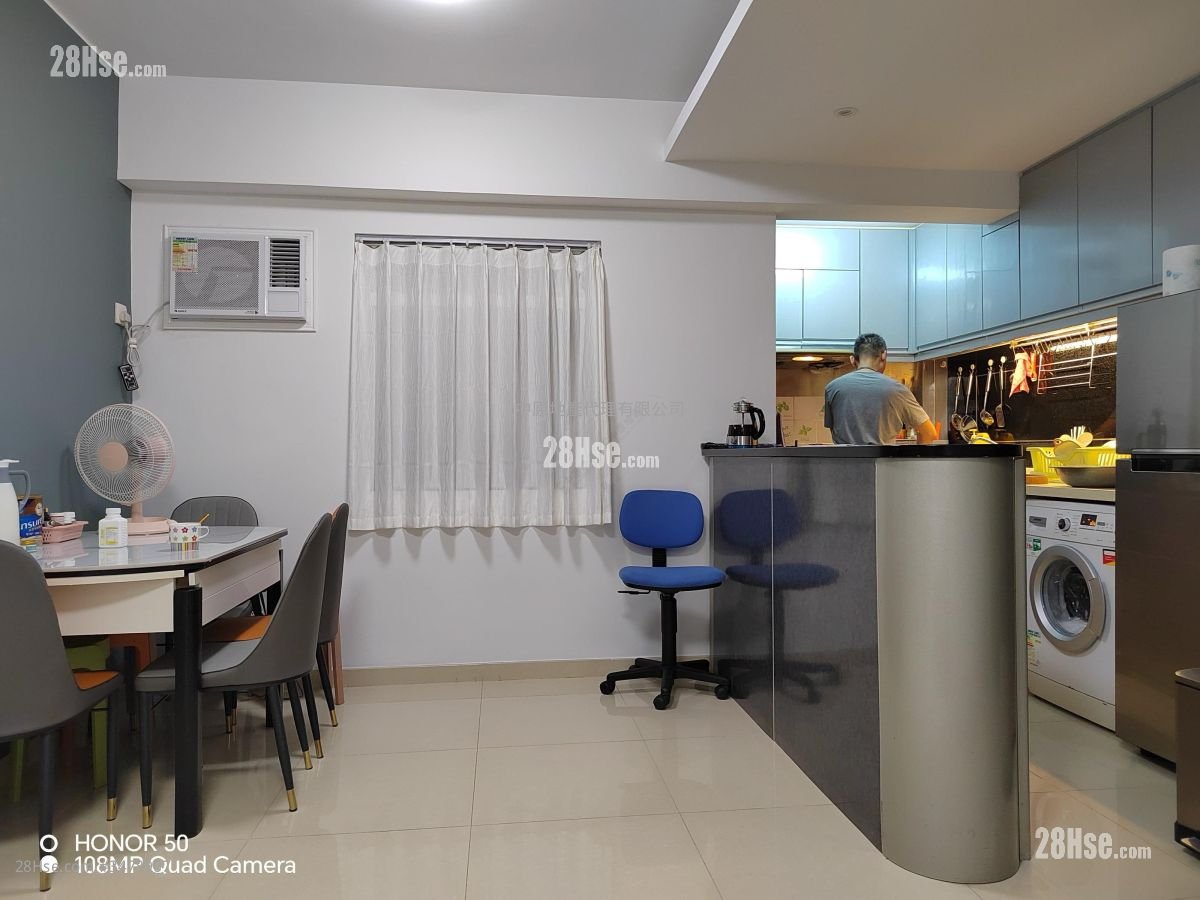Tsuen King Garden Rental 3 Bedrooms , 1 Bathroom 495 ft²