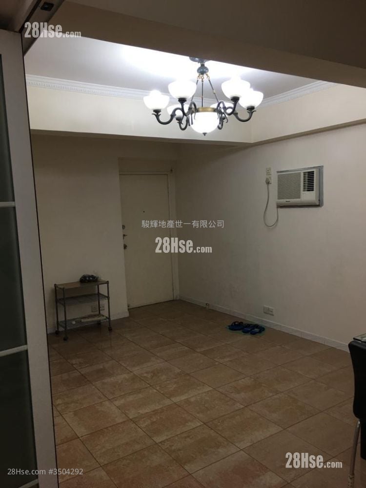 Wang On Building Sell 3 Bedrooms , 1 Bathroom 624 ft²