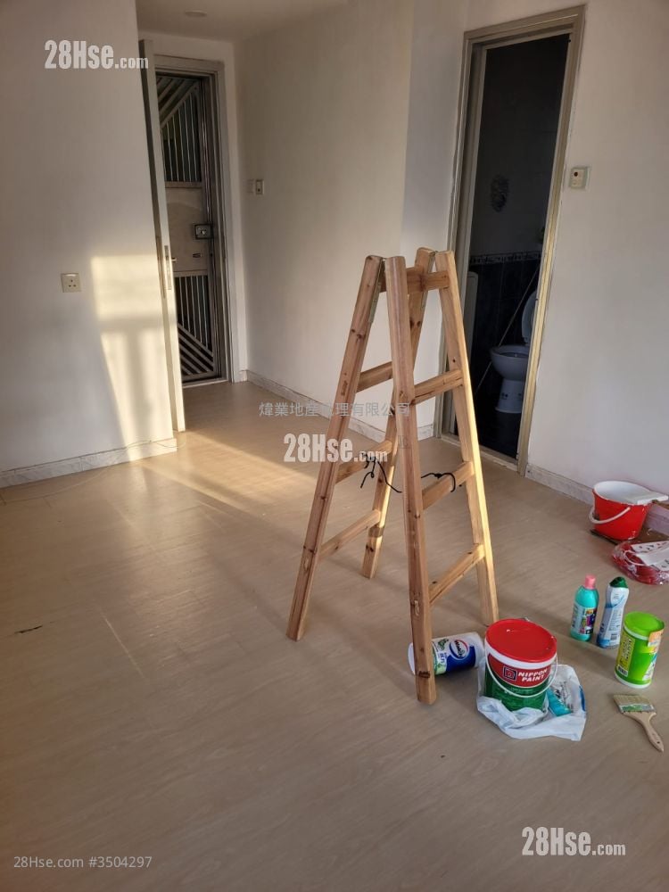 Whampoa Estate Sell 2 Bedrooms , 1 Bathroom 356 ft²