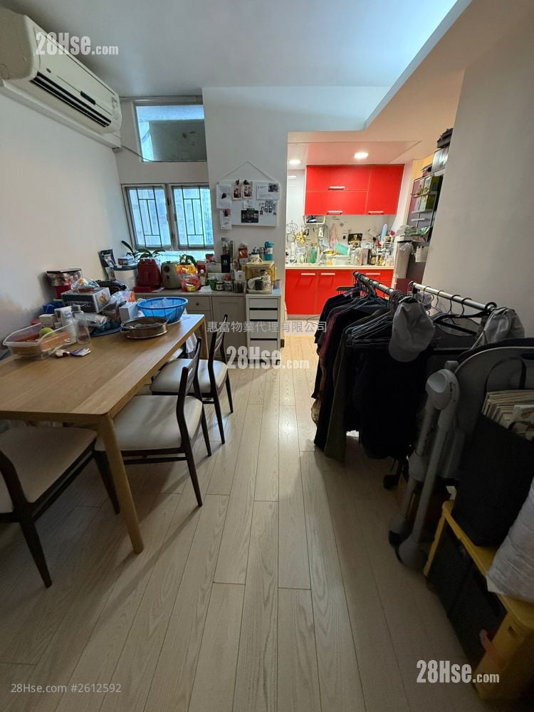 Tsui Chuk Garden Sell 3 Bedrooms , 1 Bathroom 591 ft²