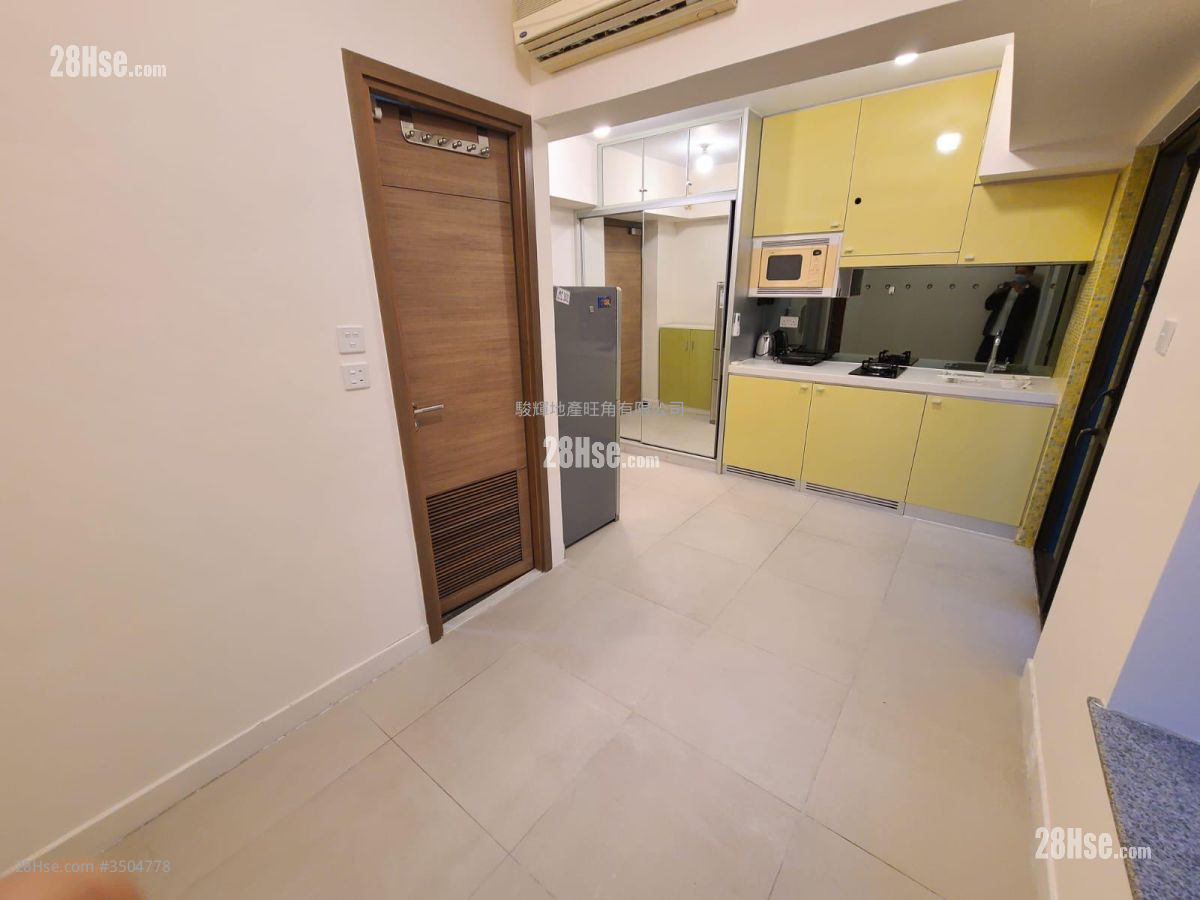 City 18 Rental 248 ft²