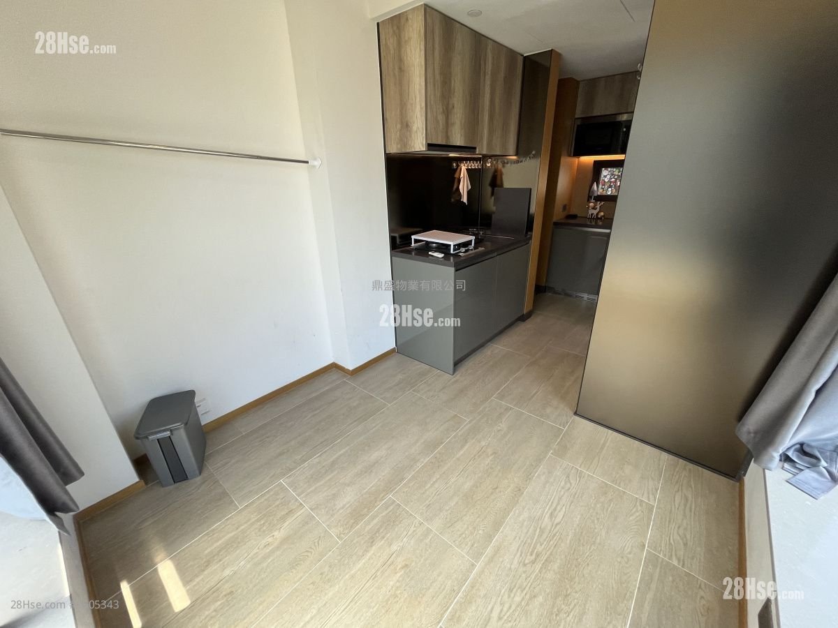 One Prestige Rental Studio , 1 Bathroom 166 ft²