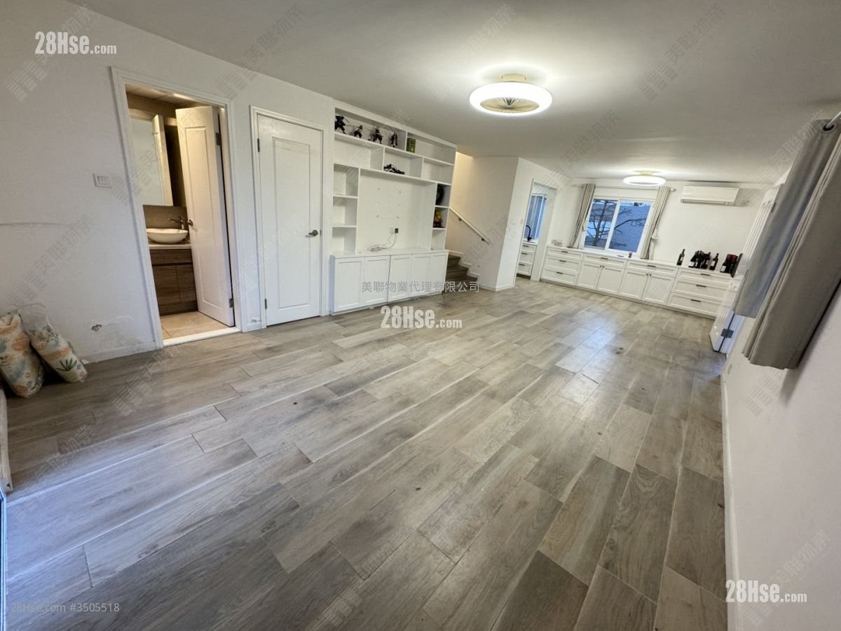 Fairview Park Sell 3 Bedrooms 1,035 ft²