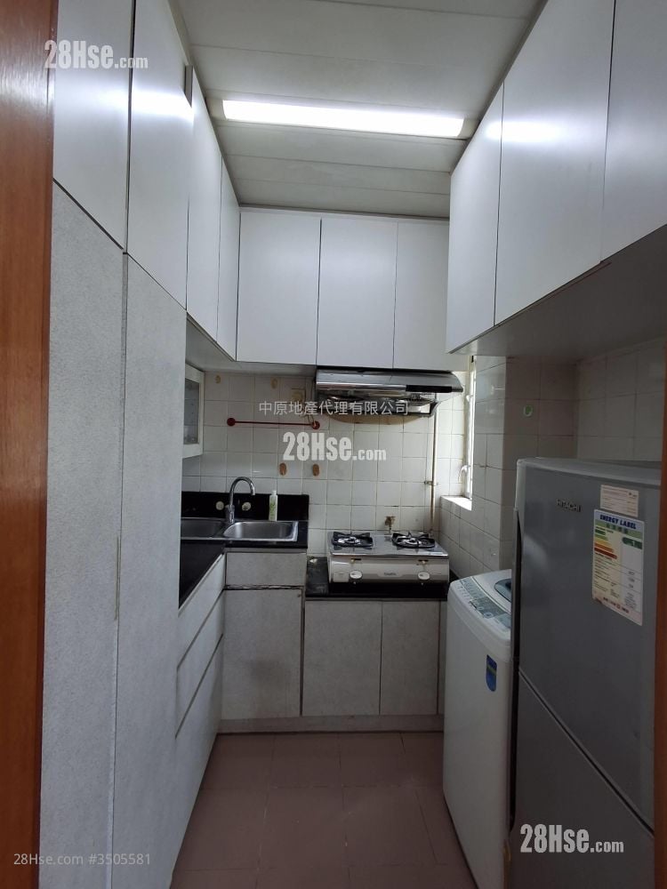 Wah Shun Gardens Rental 2 Bedrooms , 1 Bathroom 445 ft²