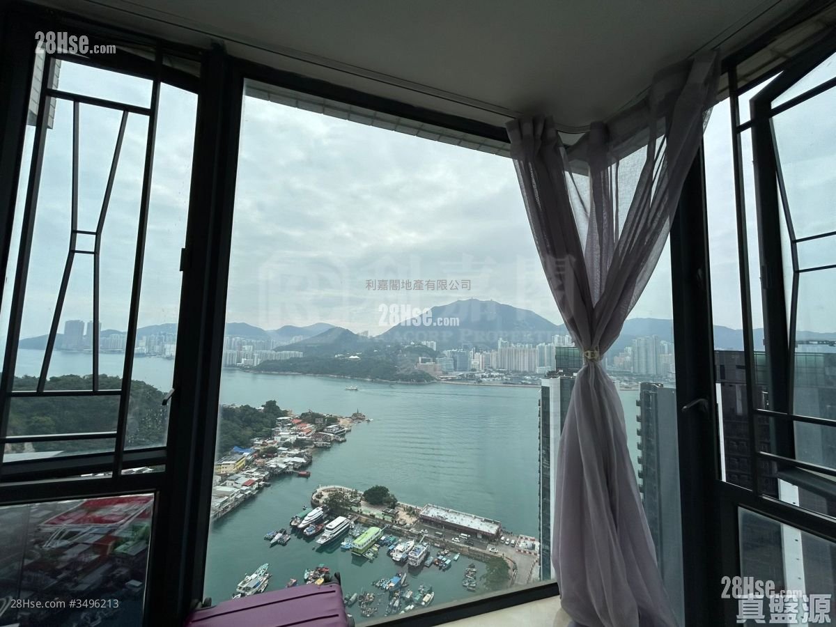 Canaryside Sell 2 Bedrooms 452 ft²