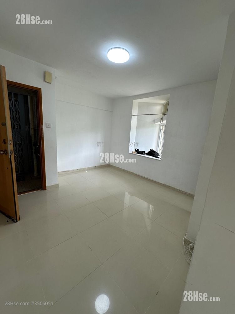 Wah Ming Est Sell 1 Bedroom , 1 Bathroom 264 ft²