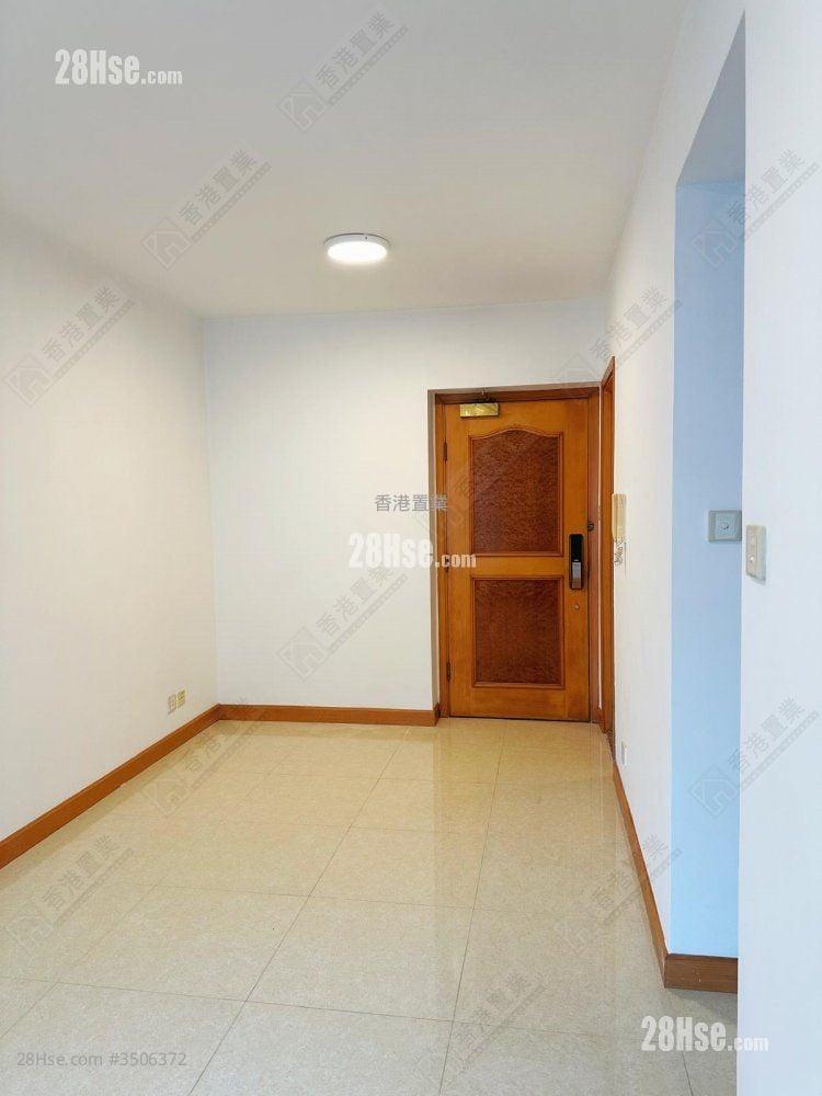 Dragon Pride Rental 2 Bedrooms , 1 Bathroom 426 ft²