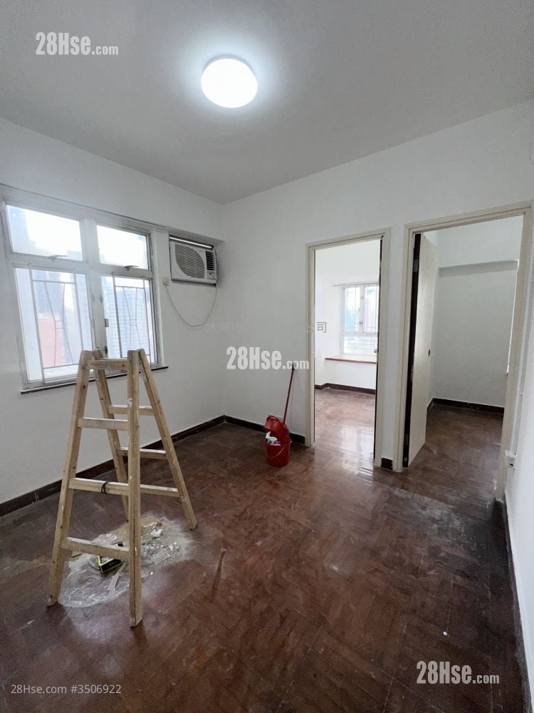 Foo Tat Building Rental 2 Bedrooms , 1 Bathroom 306 ft²