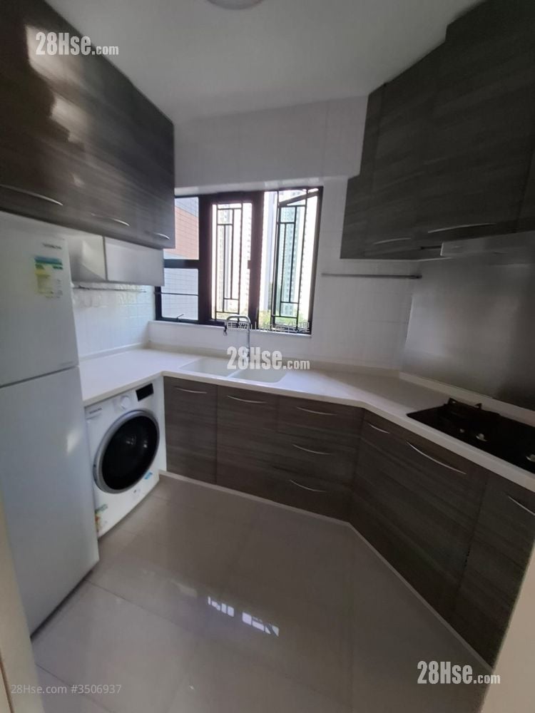 Villa Athena Rental 3 Bedrooms , 2 Bathrooms 727 ft²