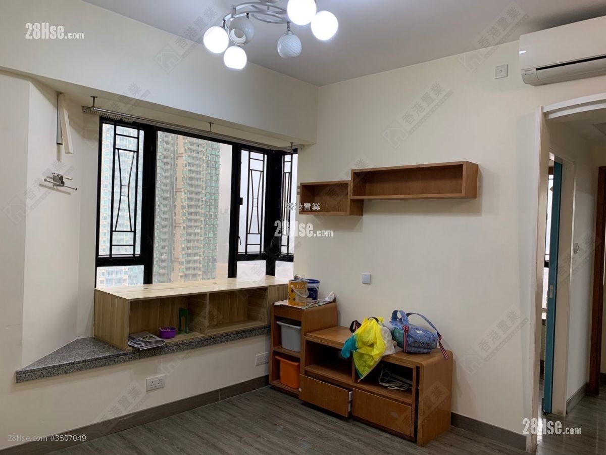 Metropolitan Rise Sell 2 Bedrooms 419 ft²