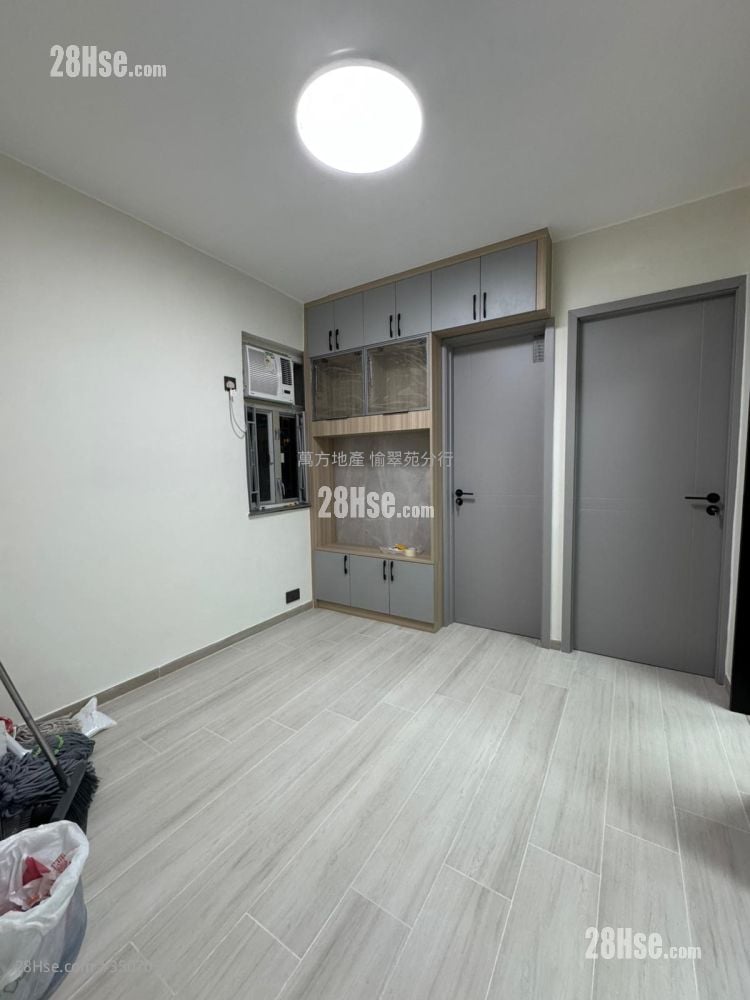 Shatin Centre Sell 2 Bedrooms , 1 Bathroom 310 ft²