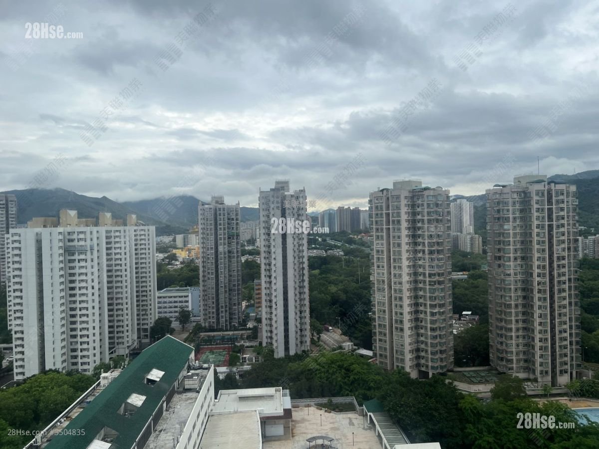 Lung Fung Garden Sell 2 Bedrooms , 1 Bathroom 333 ft²
