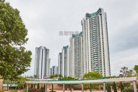 Royal Ascot Rental 646 ft²