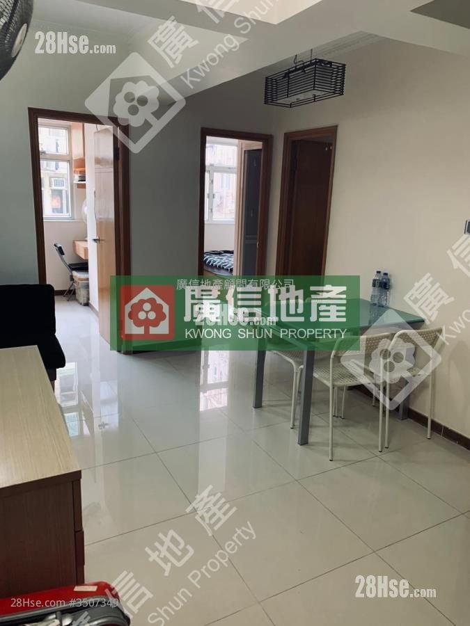 Yee Fai Building Rental 3 Bedrooms , 2 Bathrooms 502 ft²