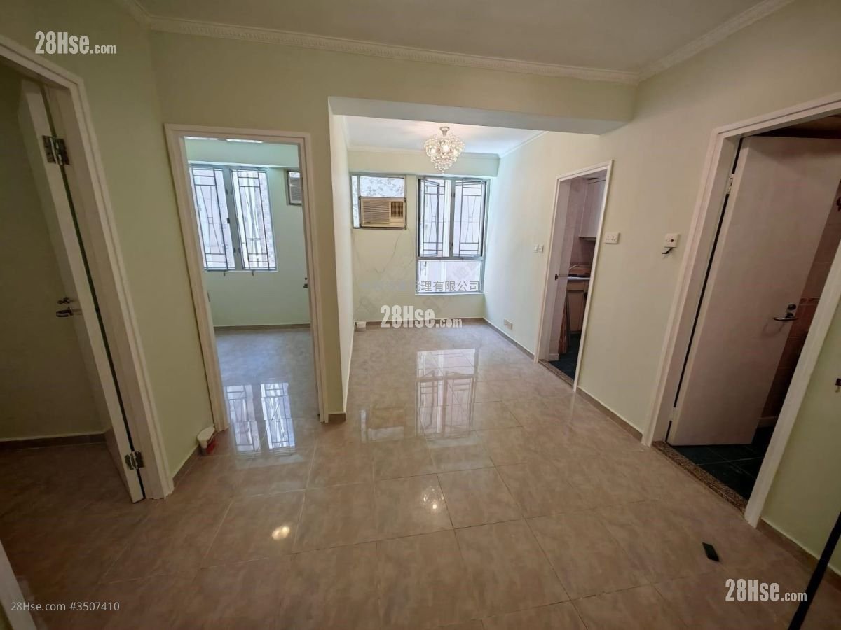 Bauhinia Garden Sell 2 Bedrooms 427 ft²