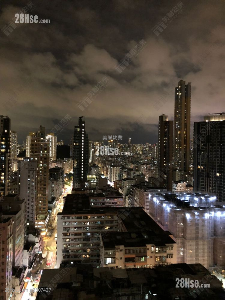 Giovane Sell 2 Bedrooms 341 ft²