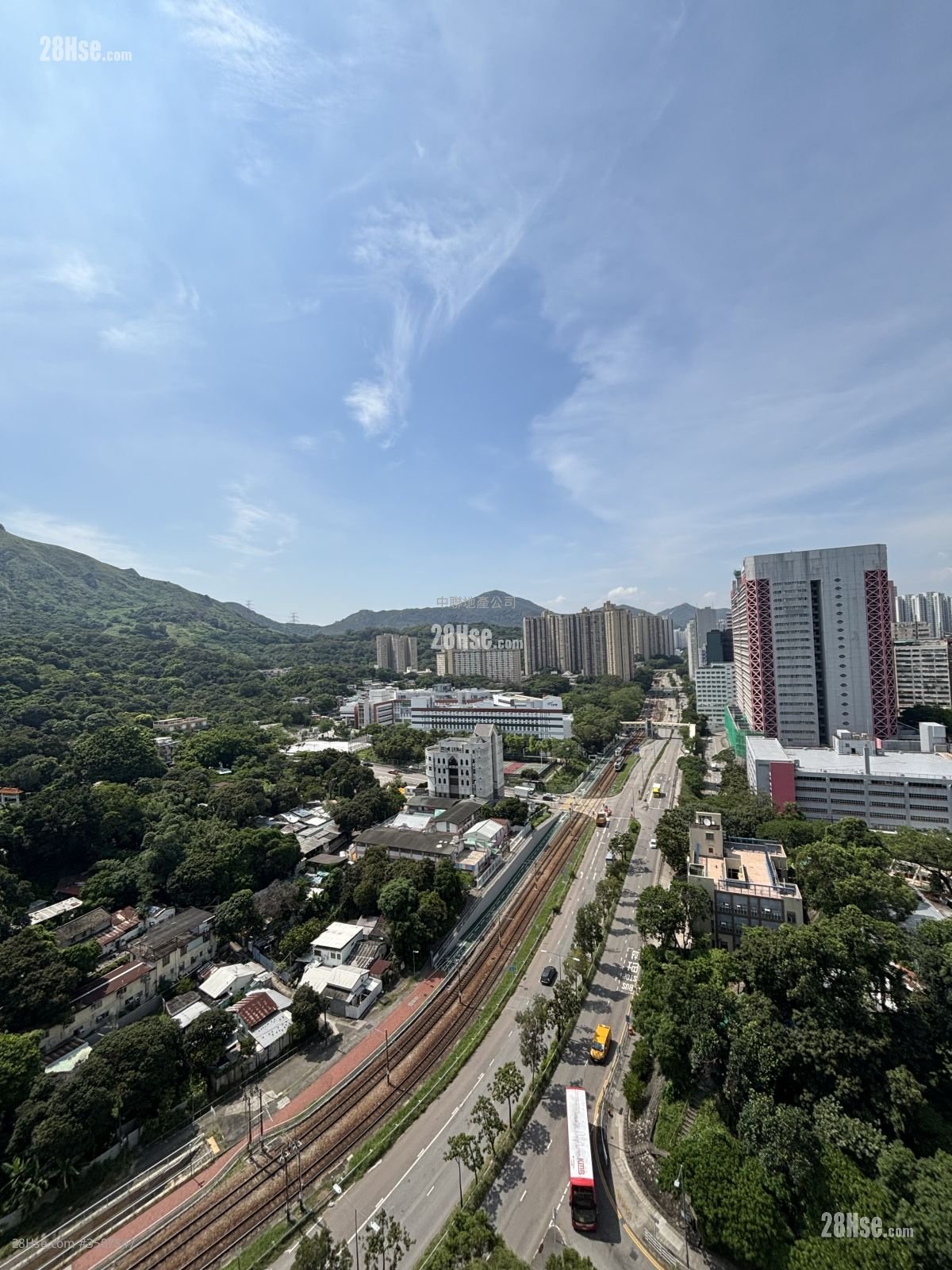 Luen Cheong Can Centre Sell 2 Toilets