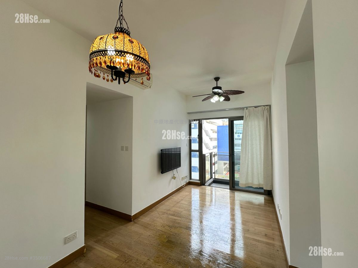 Residence 228 Sell 3 Bedrooms , 1 Bathroom 543 ft²