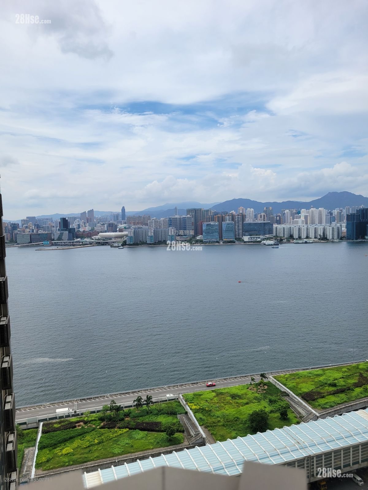 维港颂 售盘 3 房 , 2 浴室 1,070 平方尺
