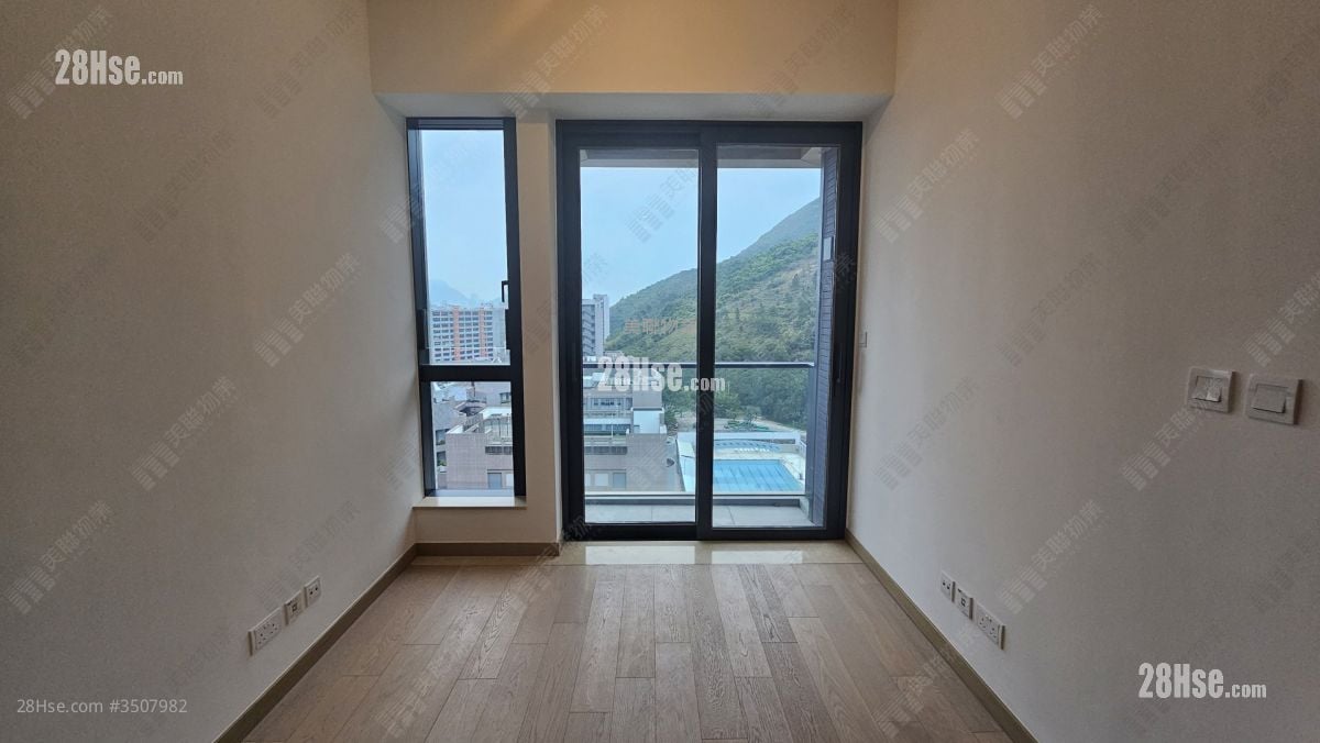The Grand Marine Rental 2 Bedrooms , 1 Bathroom 410 ft²