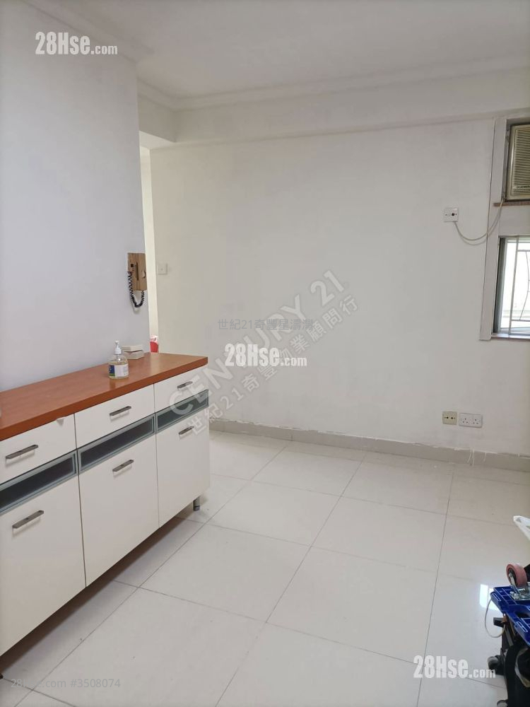Chevalier Garden Rental 3 Bedrooms , 1 Bathroom 591 ft²