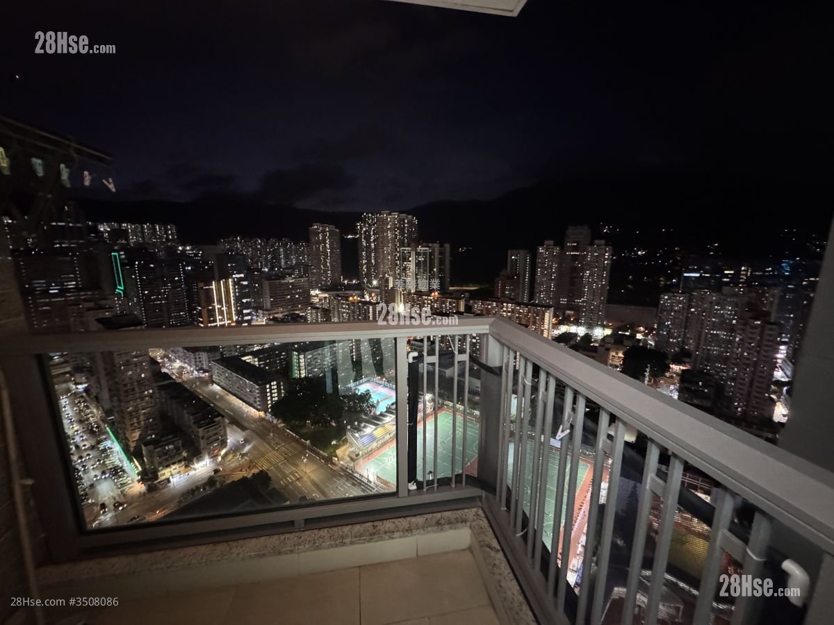 Vision City Rental 826 ft²