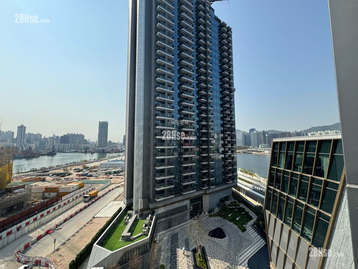 Twin Victoria Rental 1 Bedroom , 1 Bathroom 305 ft²