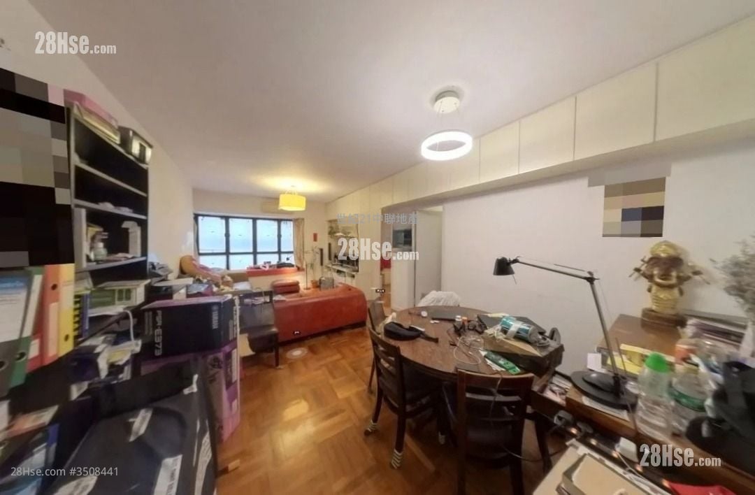 Elegant Terrace Sell 3 Bedrooms , 2 Bathrooms 996 ft²