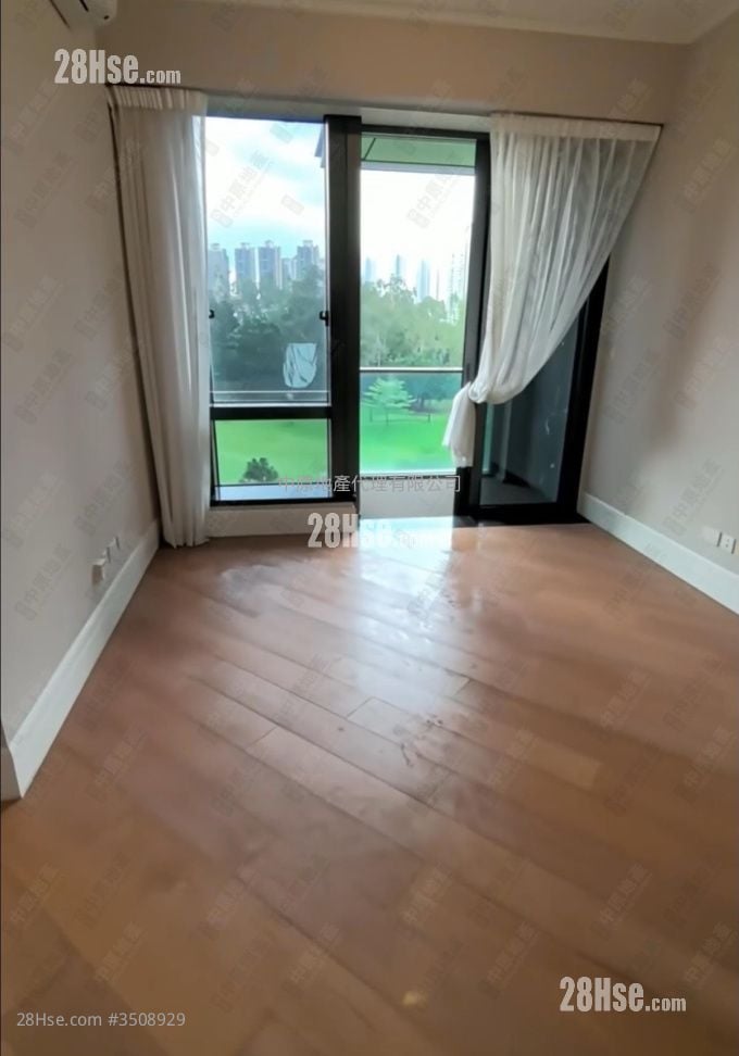 Eden Manor Sell 3 Bedrooms , 3 Bathrooms 959 ft²