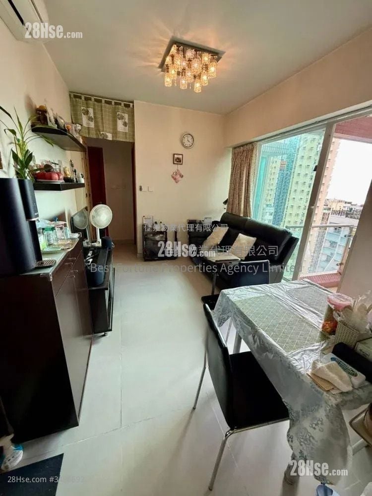 Ivy On Belcher's Sell 3 Bedrooms , 1 Bathroom 535 ft²