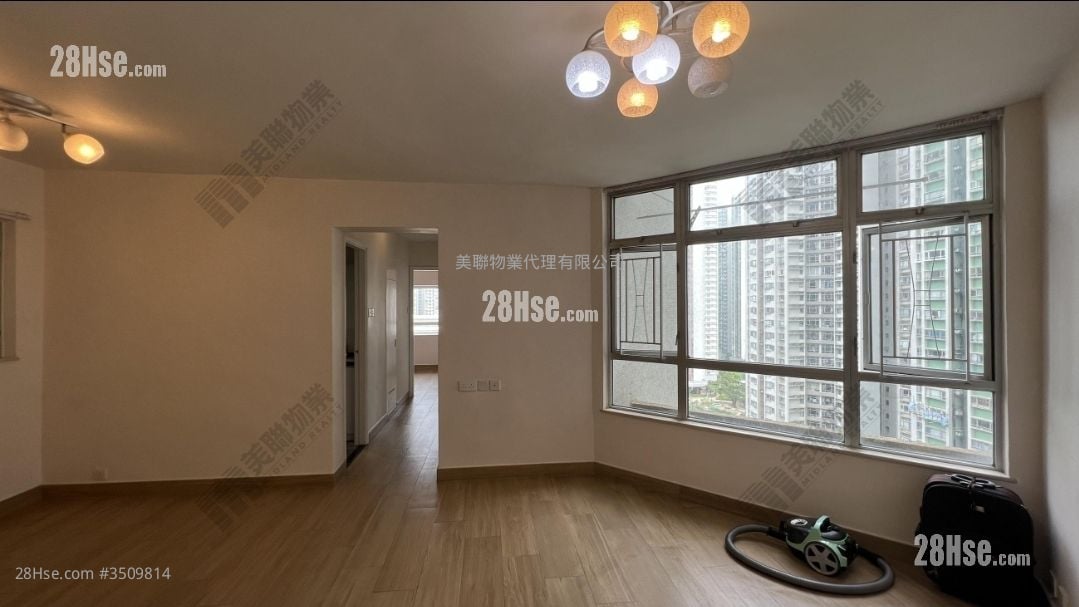 South Horizons Sell 3 Bedrooms , 2 Bathrooms 633 ft²