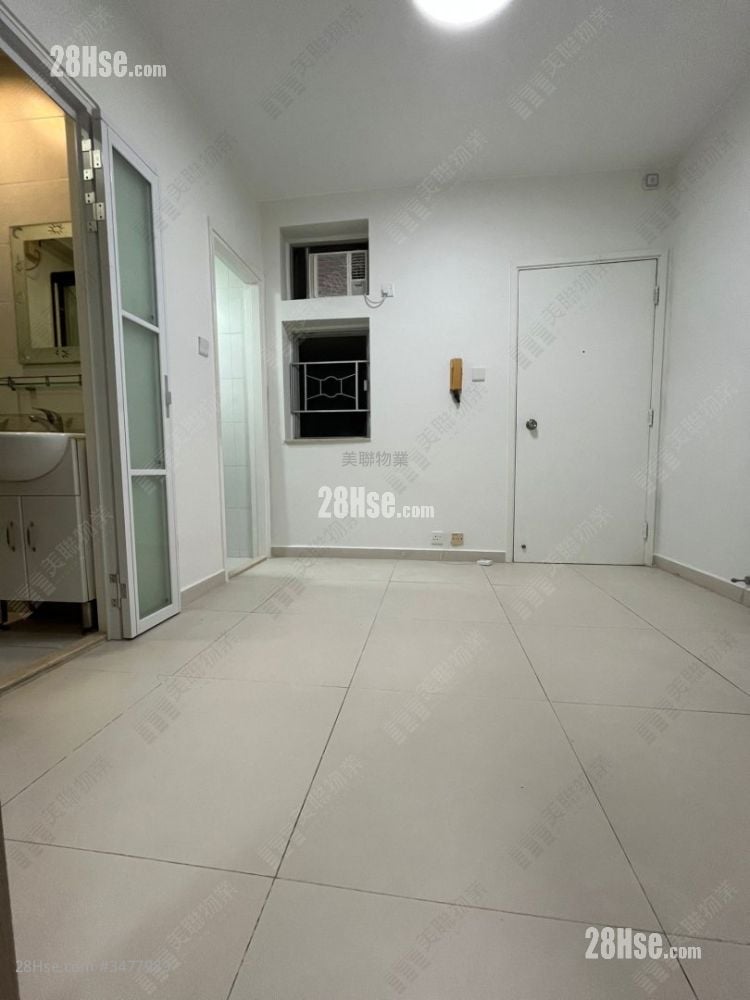 Trend Plaza Rental 2 Bedrooms , 1 Bathroom 335 ft²
