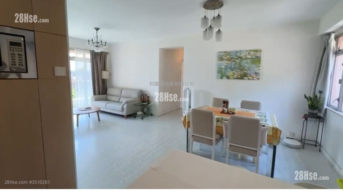 Shatin Lodge Rental 3 Bedrooms , 2 Bathrooms 1,005 ft²