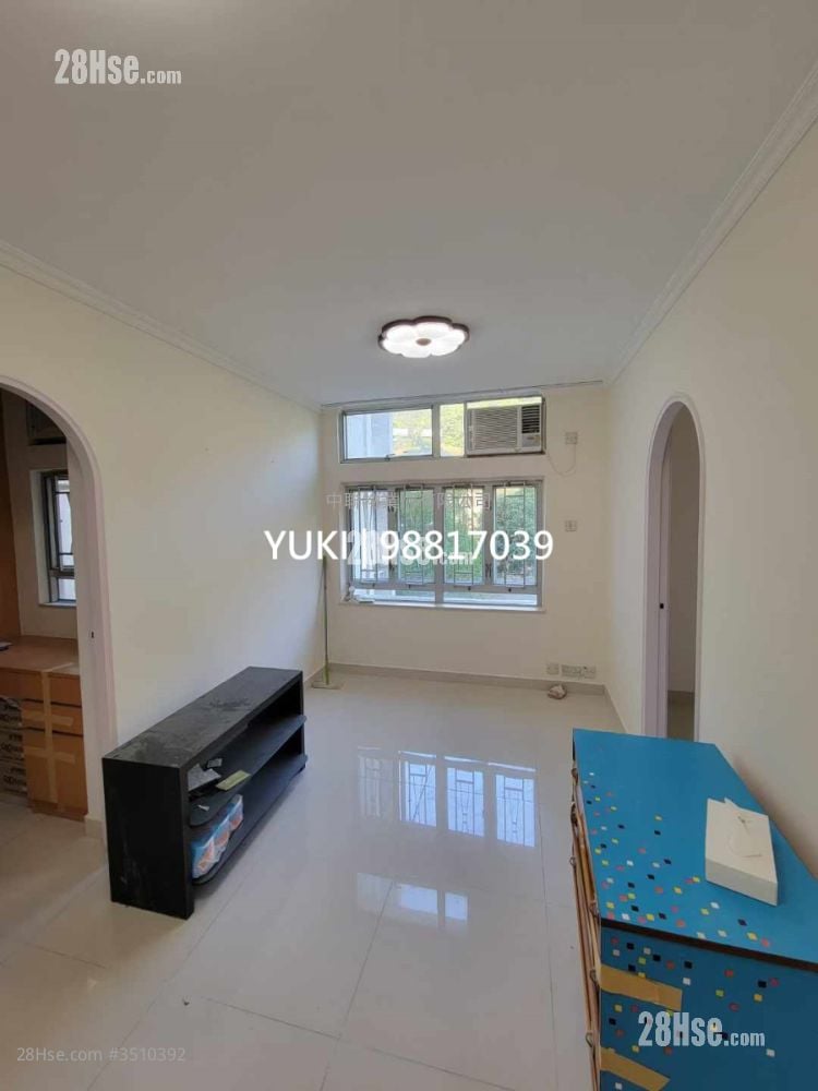 Mei Chung Court Sell 2 Bedrooms , 1 Bathroom 401 ft²