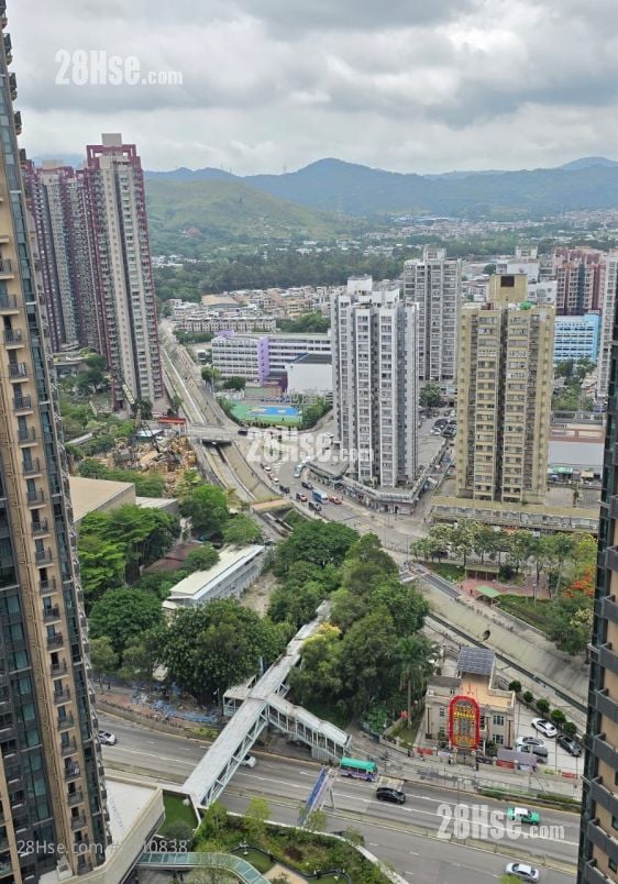 Sun Yuen Long Centre Sell 3 Bedrooms 642 ft²