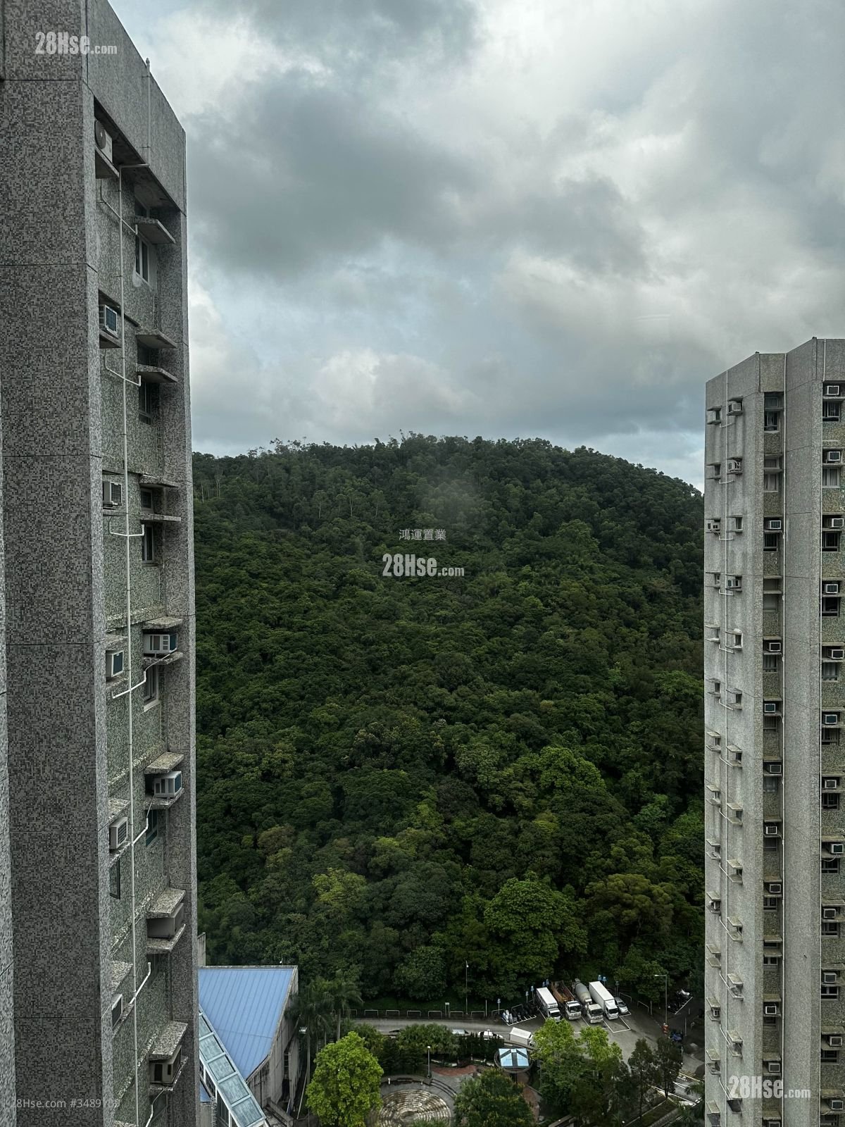 Yan Ming Court Sell 3 Bedrooms , 1 Bathroom 554 ft²