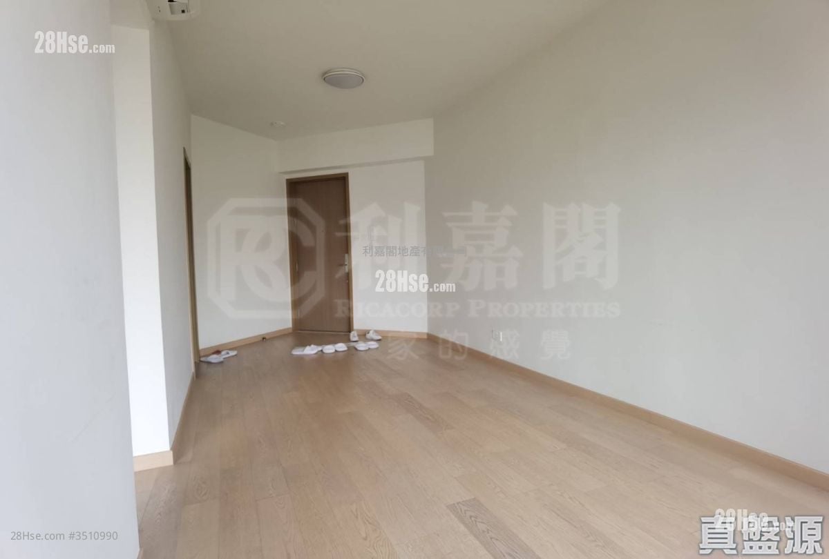 Sol City Sell 3 Bedrooms 737 ft²