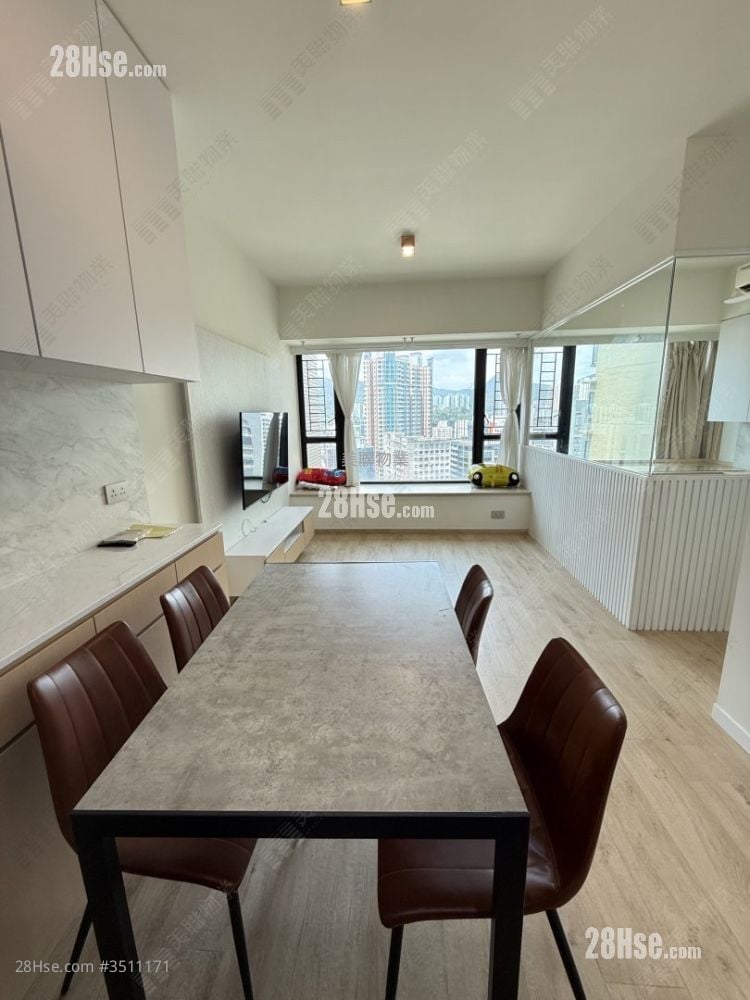 Chelsea Court Sell 3 Bedrooms , 1 Bathroom 519 ft²