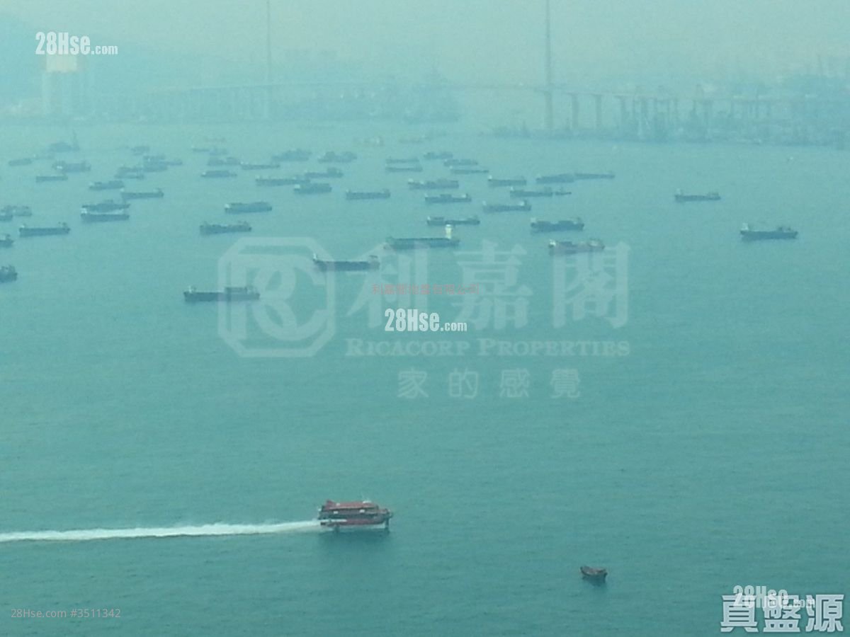 宝翠园 售盘 3 房 898 平方尺