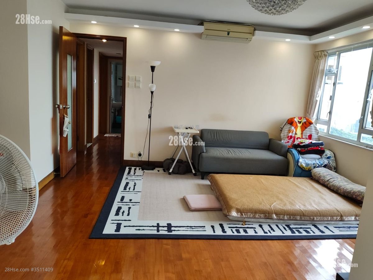 Wah Yuen Chuen Sell 822 ft²