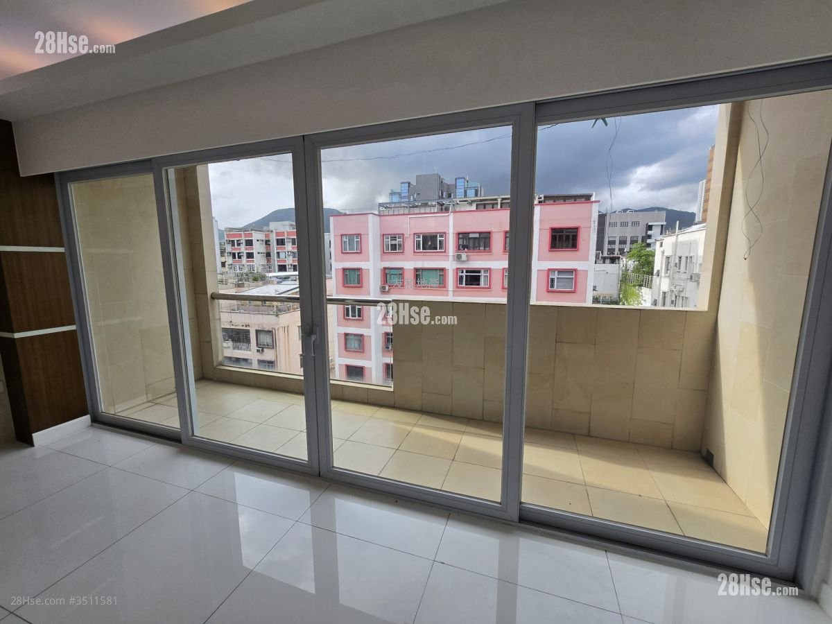 Golden May Mansion Rental 3 Bedrooms , 2 Bathrooms 1,468 ft²