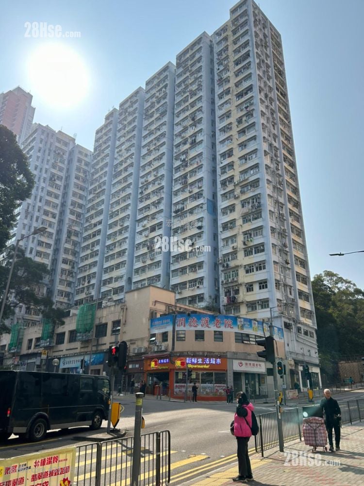 Yen Lok Building Sell 2 Bedrooms , 1 Bathroom 289 ft²