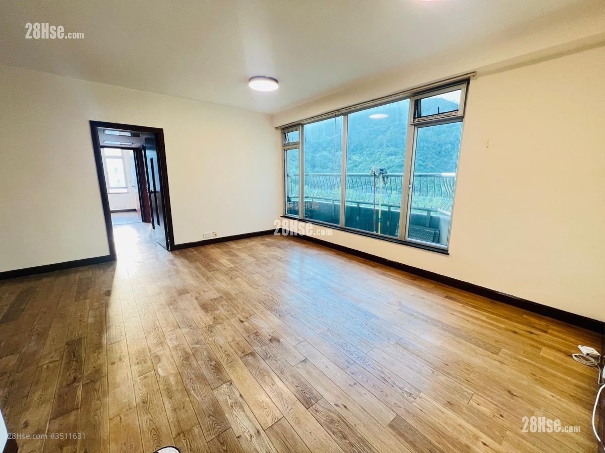Hong Kong Garden Rental 3 Bedrooms , 2 Bathrooms 725 ft²