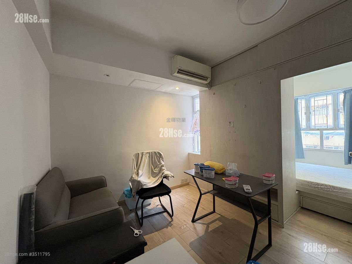 Chong Yip Centre Rental 2 Bedrooms , 1 Bathroom 344 ft²